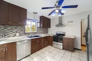 4123 N 71st St, Milwaukee, WI 53216 - Photo 5