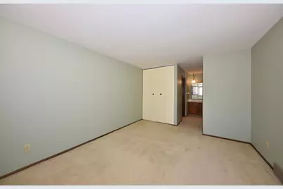 7801 W Heather Ave, Milwaukee, WI 53223 - Photo 13