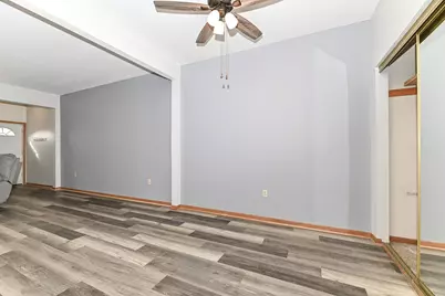 401 W Aspen Dr #7, Oak Creek, WI 53154 - Photo 15