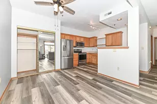 401 W Aspen Dr, Oak Creek, WI 53154 - Photo 13