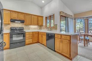 4315 Sommer Dr, Sheboygan, WI 53081 - Photo 7