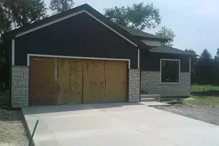 314 Evan Dr, Lake Geneva, WI 53147 - Photo 3