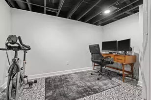 2005 E Beverly Rd, Shorewood, WI 53211 - Photo 29