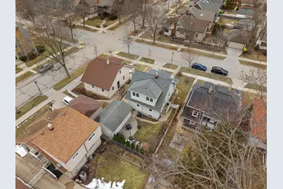 2005 E Beverly Rd, Shorewood, WI 53211 - Photo 37