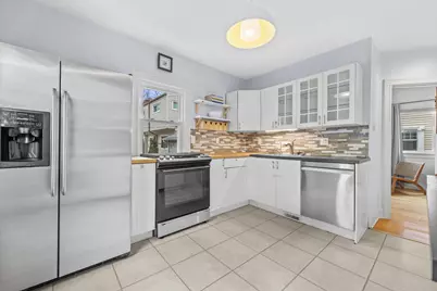 2005 E Beverly Rd, Shorewood, WI 53211 - Photo 7