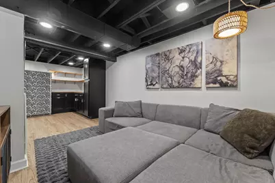 2005 E Beverly Rd, Shorewood, WI 53211 - Photo 27