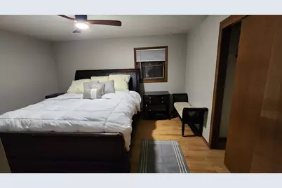 4259  Teakwood Ct, Greendale, WI 53129 - Photo 7