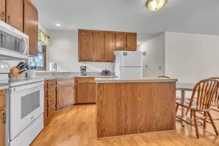 1306 Castle Ave, Sheboygan, WI 53081 - Photo 9