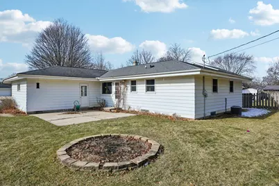 8840 W Cheyenne St, Milwaukee, WI 53224 - Photo 9