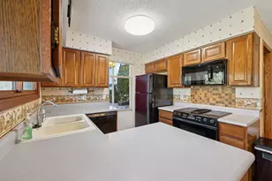 33810 Lynn Ln, Burlington, WI 53105 - Photo 17