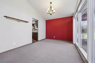 33810 Lynn Ln, Burlington, WI 53105 - Photo 11