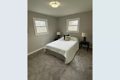 439 W Mall Rd, Glendale, WI 53217 - Photo 21