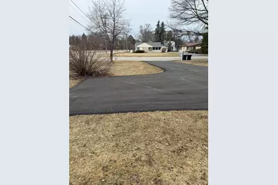 439 W Mall Rd, Glendale, WI 53217 - Photo 31