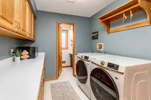 2620 W Garden Park Dr, Glendale, WI 53209 - Photo 29