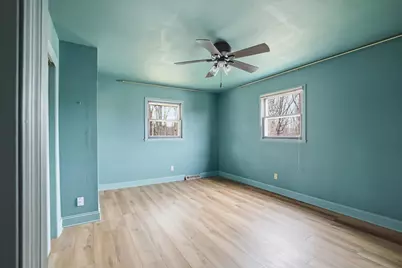 4615 S Camrose Ave, New Berlin, WI 53151 - Photo 17