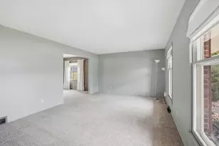 4615 S Camrose Ave, New Berlin, WI 53151 - Photo 3