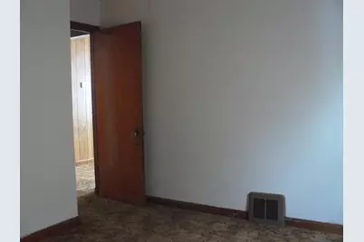 5224 N 47th St, Milwaukee, WI 53218 - Photo 17