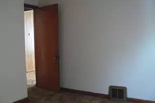 5224 N 47th St, Milwaukee, WI 53218 - Photo 17