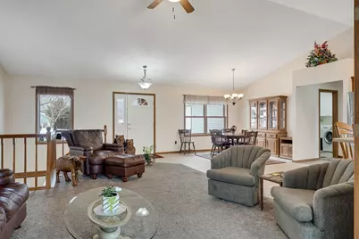 4301  Mariah Dr, La Crosse, WI 54601 - Photo 9