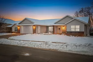 4301 Mariah Dr, La Crosse, WI 54601 - Photo 1