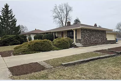 W147N8355  Manchester Dr, Menomonee Falls, WI 53051 - Photo 45