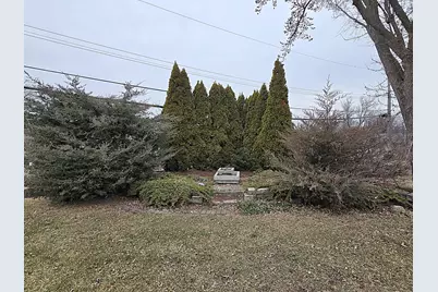 W147N8355  Manchester Dr, Menomonee Falls, WI 53051 - Photo 43