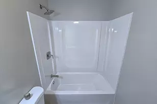 W147N8355 Manchester Dr, Menomonee Falls, WI 53051 - Photo 21