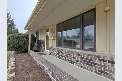 W147N8355  Manchester Dr, Menomonee Falls, WI 53051 - Photo 35