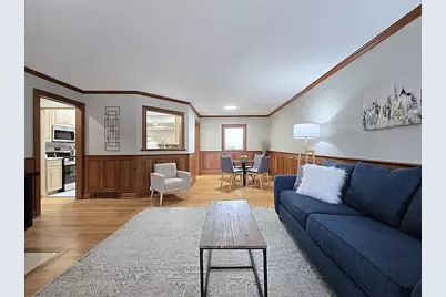 W147N8355  Manchester Dr, Menomonee Falls, WI 53051 - Photo 9