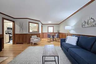 W147N8355 Manchester Dr, Menomonee Falls, WI 53051 - Photo 9