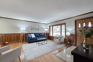 W147N8355 Manchester Dr, Menomonee Falls, WI 53051 - Photo 11