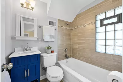 2634 N 71st St, Wauwatosa, WI 53213 - Photo 25