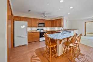 942 Oconomowoc Pkwy, Oconomowoc, WI 53066 - Photo 9