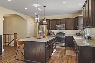 4753 S Cottage Ln, Pleasant Prairie, WI 53158 - Photo 7