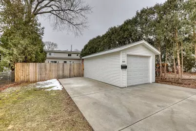 4857 N Navajo Ave, Glendale, WI 53217 - Photo 27