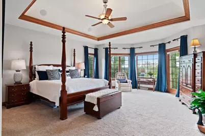 1240  Mary Hill Cir, Hartland, WI 53029 - Photo 11