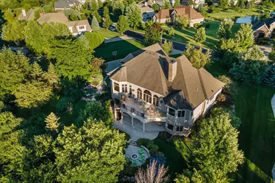 1240  Mary Hill Cir, Hartland, WI 53029 - Photo 33