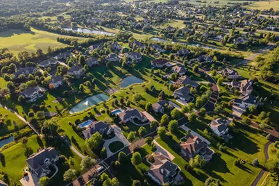 1240  Mary Hill Cir, Hartland, WI 53029 - Photo 37