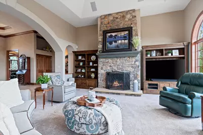 1240  Mary Hill Cir, Hartland, WI 53029 - Photo 47