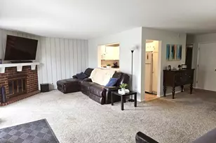 92 Red Chimney Rd, Geneva, WI 53147 - Photo 5