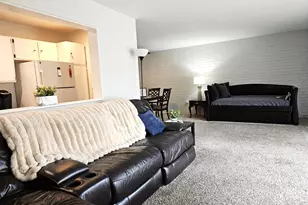 92 Red Chimney Rd, Geneva, WI 53147 - Photo 5