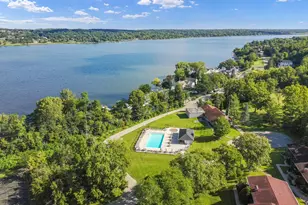 92 Red Chimney Rd, Geneva, WI 53147 - Photo 3