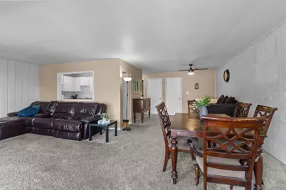 92  Red Chimney Rd #3, Geneva, WI 53147 - Photo 9