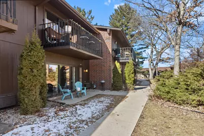 92  Red Chimney Rd #3, Geneva, WI 53147 - Photo 19