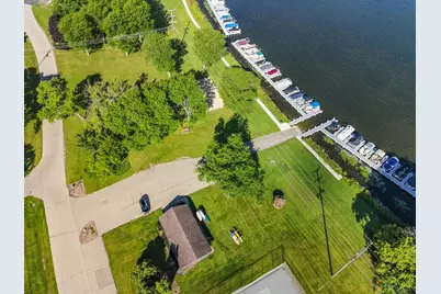 92  Red Chimney Rd #3, Geneva, WI 53147 - Photo 25