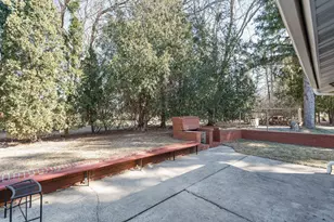 1011 Richards Ave, Watertown, WI 53094 - Photo 9