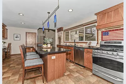 3355 S Cari Adam Dr, New Berlin, WI 53146 - Photo 11