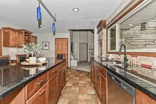 3355 S Cari Adam Dr, New Berlin, WI 53146 - Photo 7