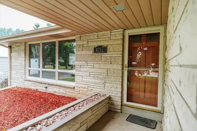 4212 N 95th St, Wauwatosa, WI 53222 - Photo 21
