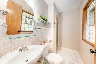 4212 N 95th St, Wauwatosa, WI 53222 - Photo 13